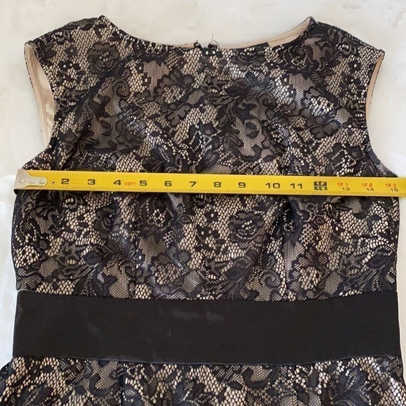 Adrianna Papell Black Lace Overlay Sheath Dress Size 4 - Picture 9 of 11